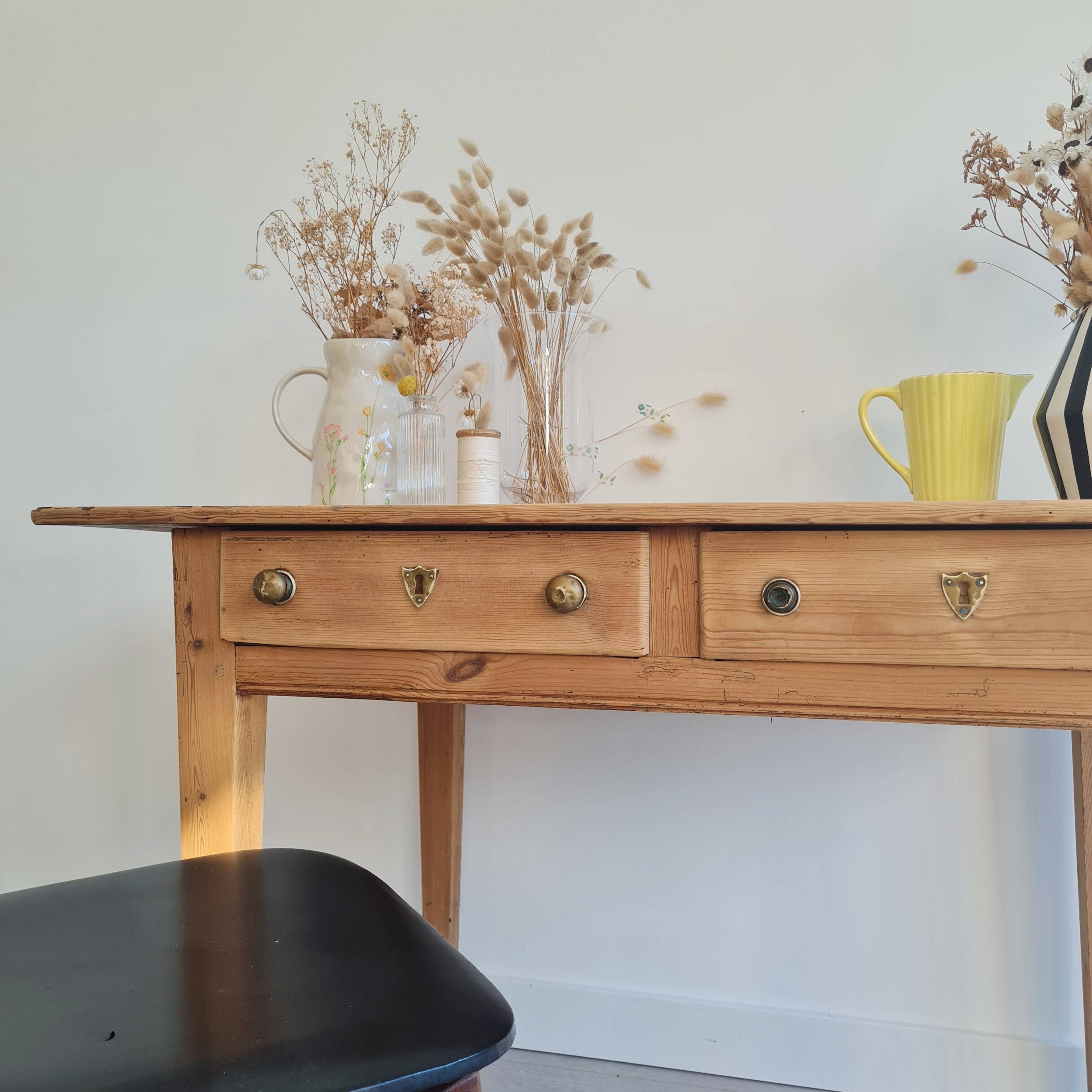 Old farmhouse table in raw wood - 2 drawers