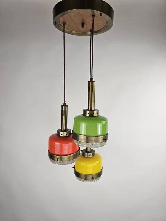 Rare pendant lamp from Italy in 3 colours of glass attributed to Stilnovo