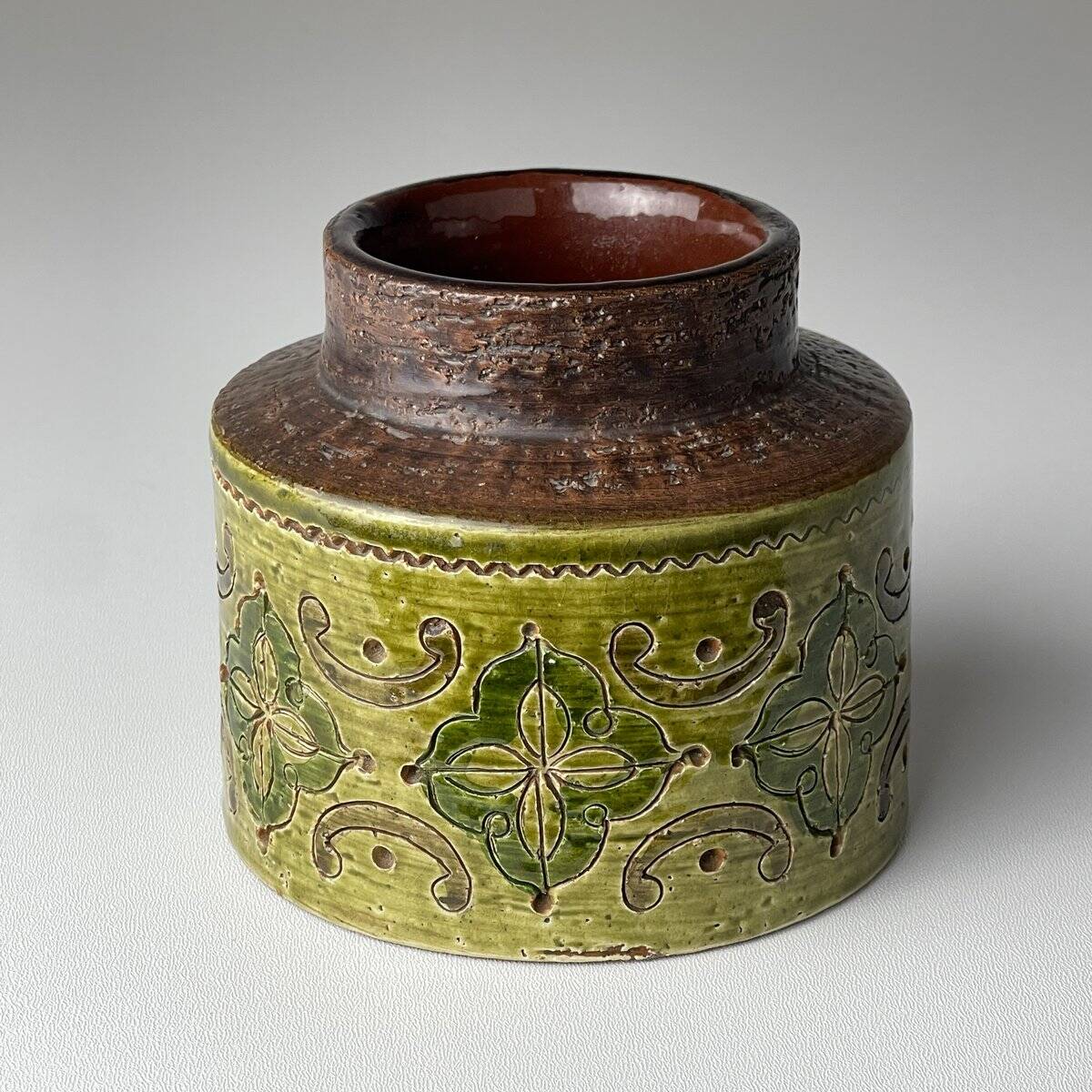 Small vintage ceramic vase by Aldo Londi for Bitossi, Italy, 1970s.