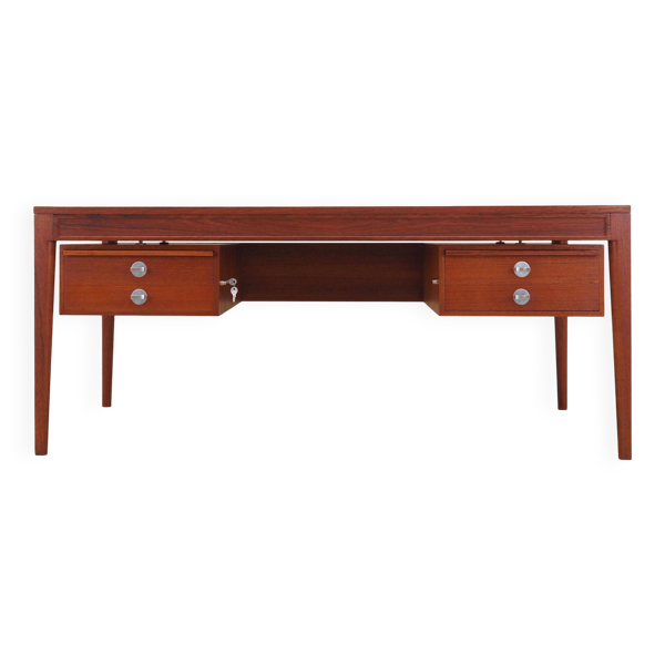 Bureau en teck, design danois, années 1970, designer : Finn Juhl, fabricant : France