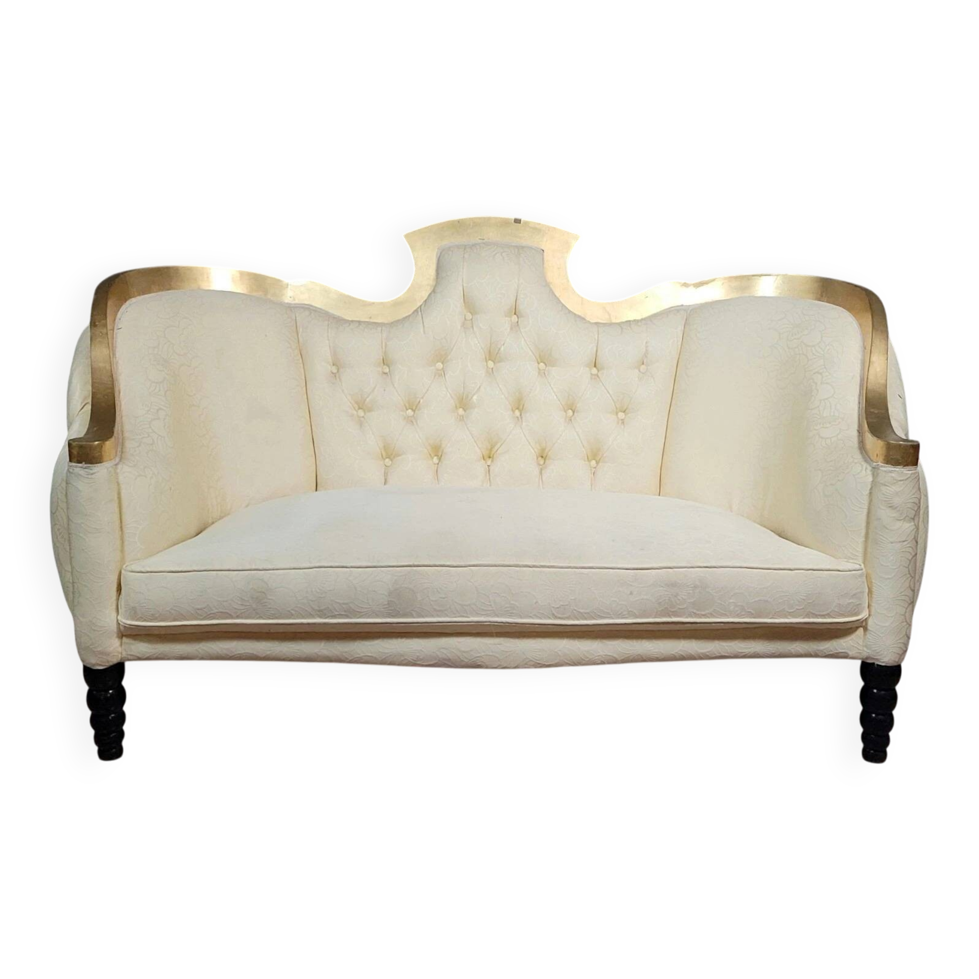 Banquette vintage à dossier capitonné, revêtu d’un tissu ivoire