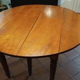 Round table 6 feet with extensions