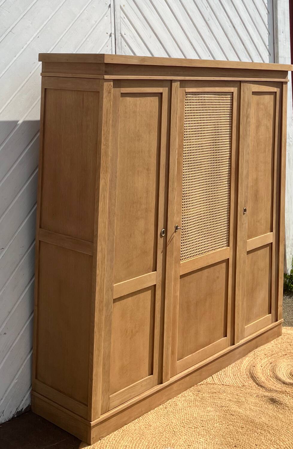 Armoire parisienne vintage
