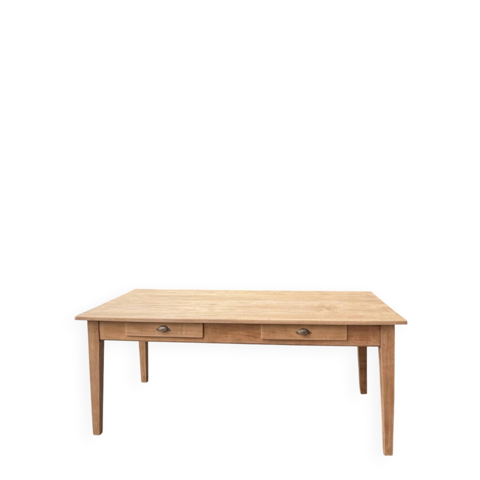 Extendable farmhouse table