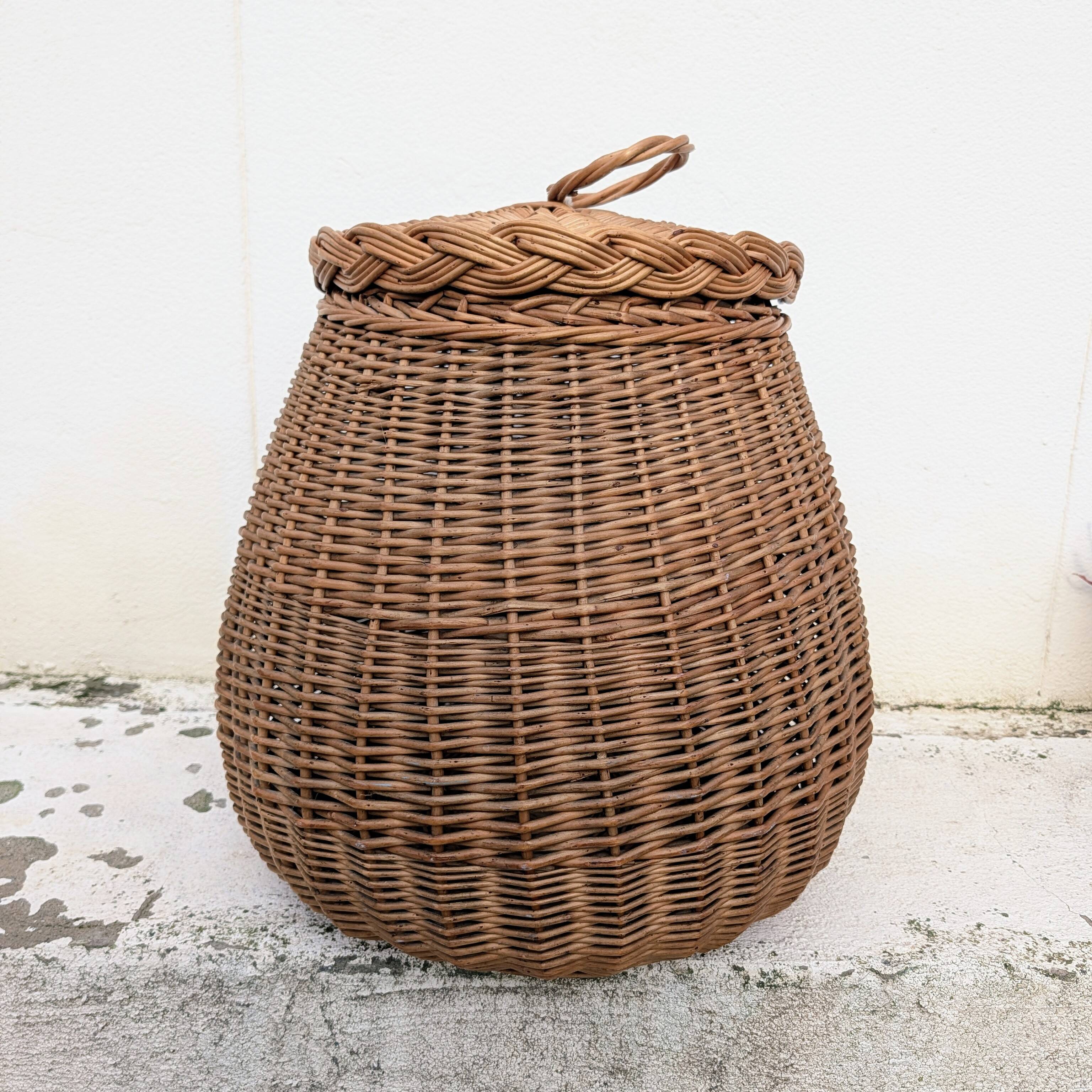 Panier en osier ventre bombé avec couvercle