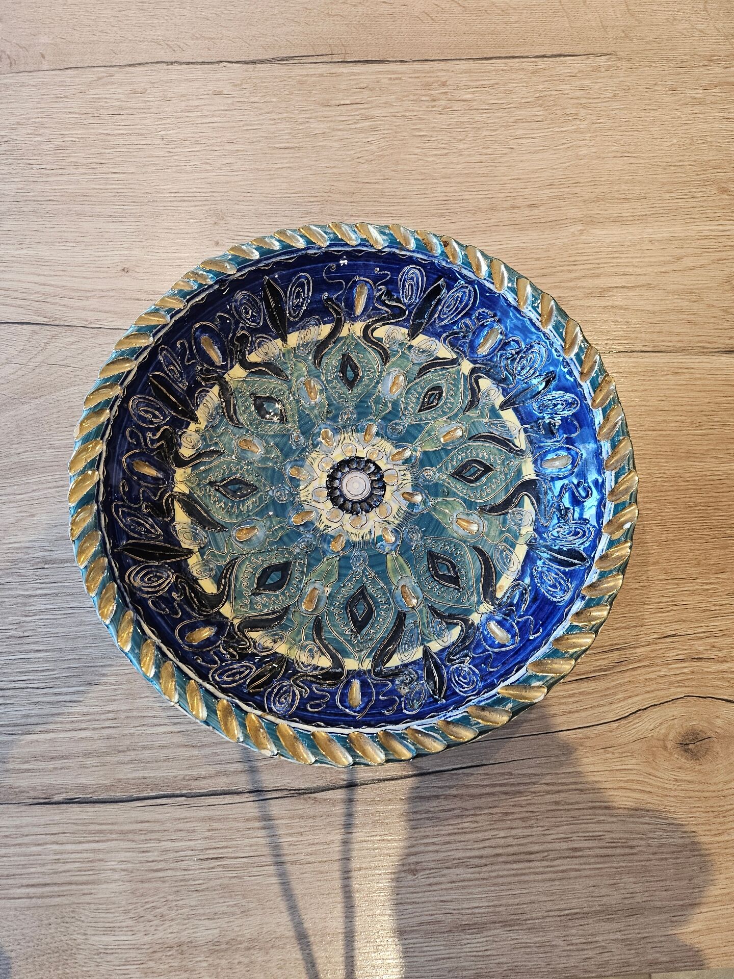 authentic large decorative hollow dish in glazed ceramic from Maï