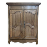 Armoire bassette époque Louis XV en chêne massif