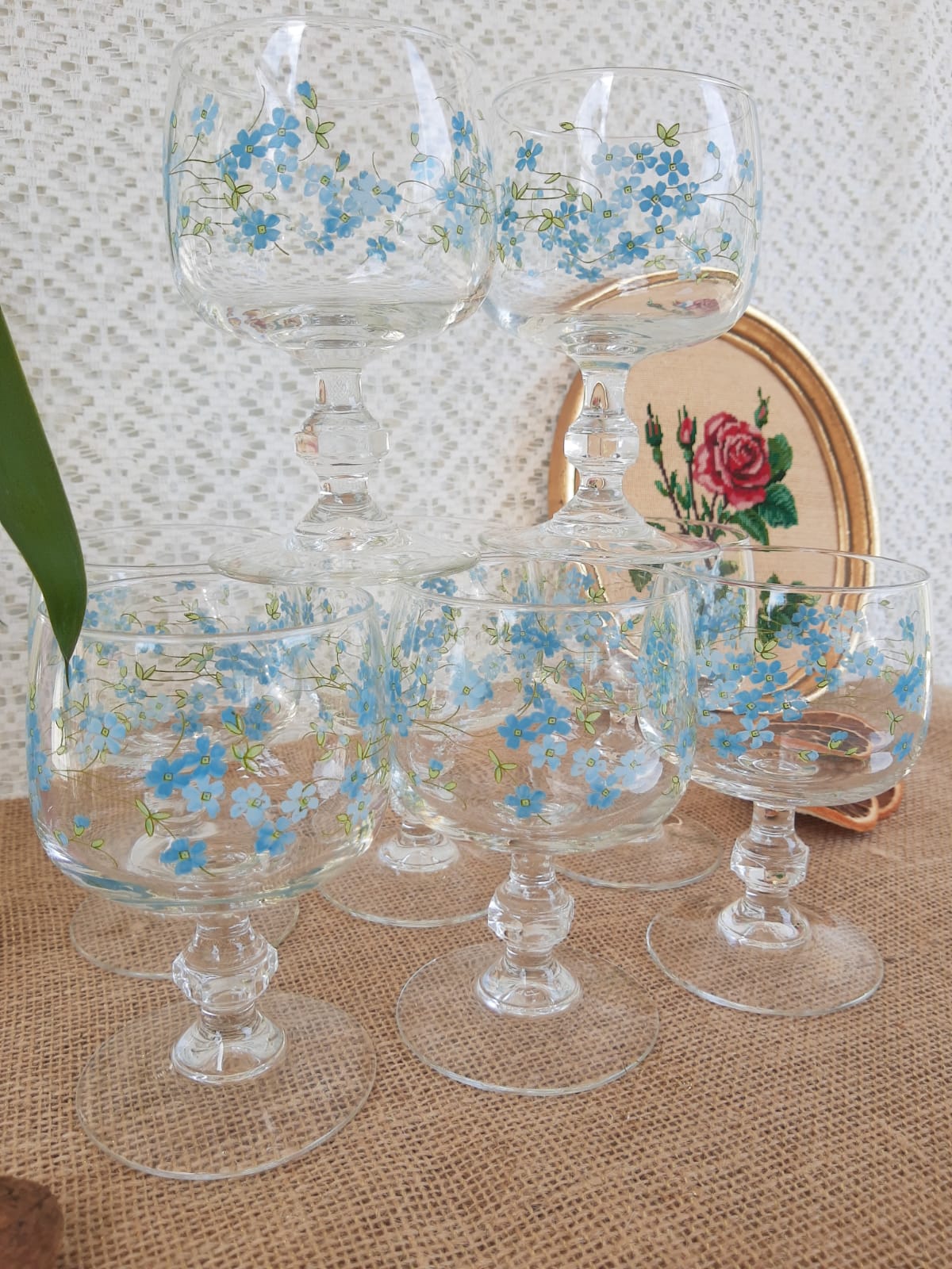 Ensemble de 8 verres à vin ballon Myosotis Veronica vintage