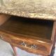 Petite commode « entre deux «
