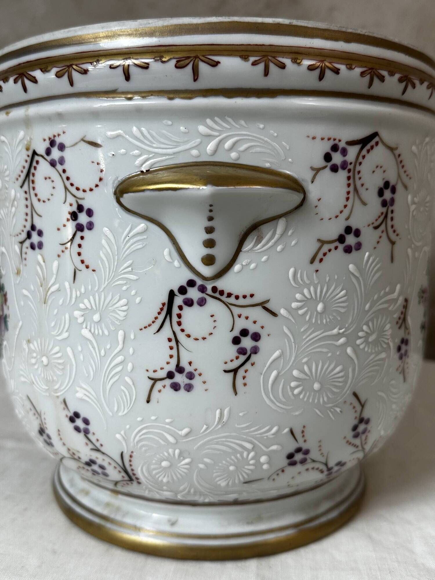 Cache pot en faience