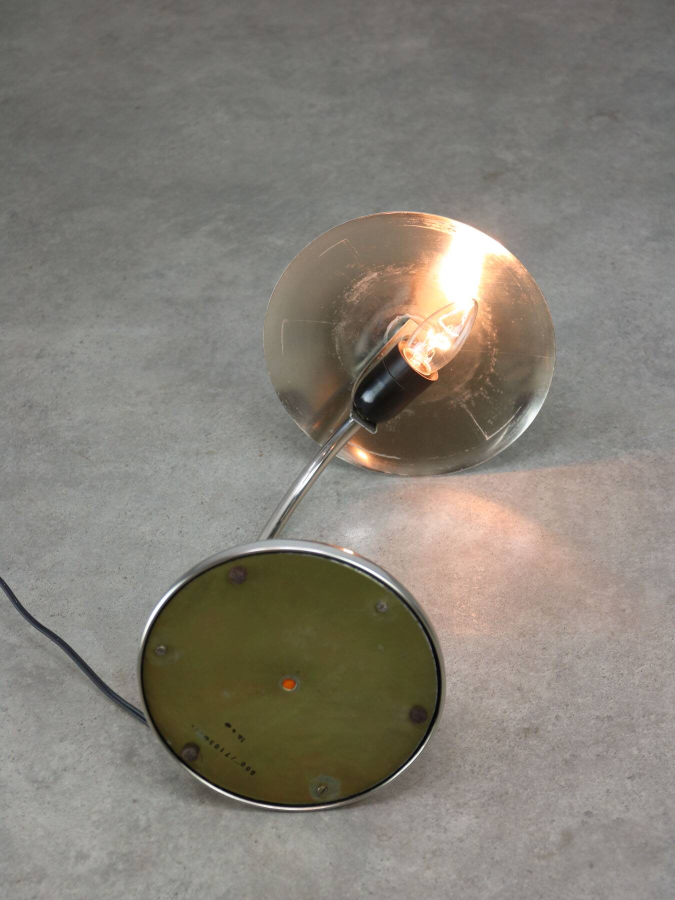 Mid-Century Italian Big Button Table Lamp in Chrome