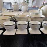 Coffee service and shells in very fine Czechoslovakian porcelain set silver, very good condition