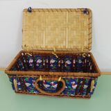 Wicker valve and duck patterned fabric