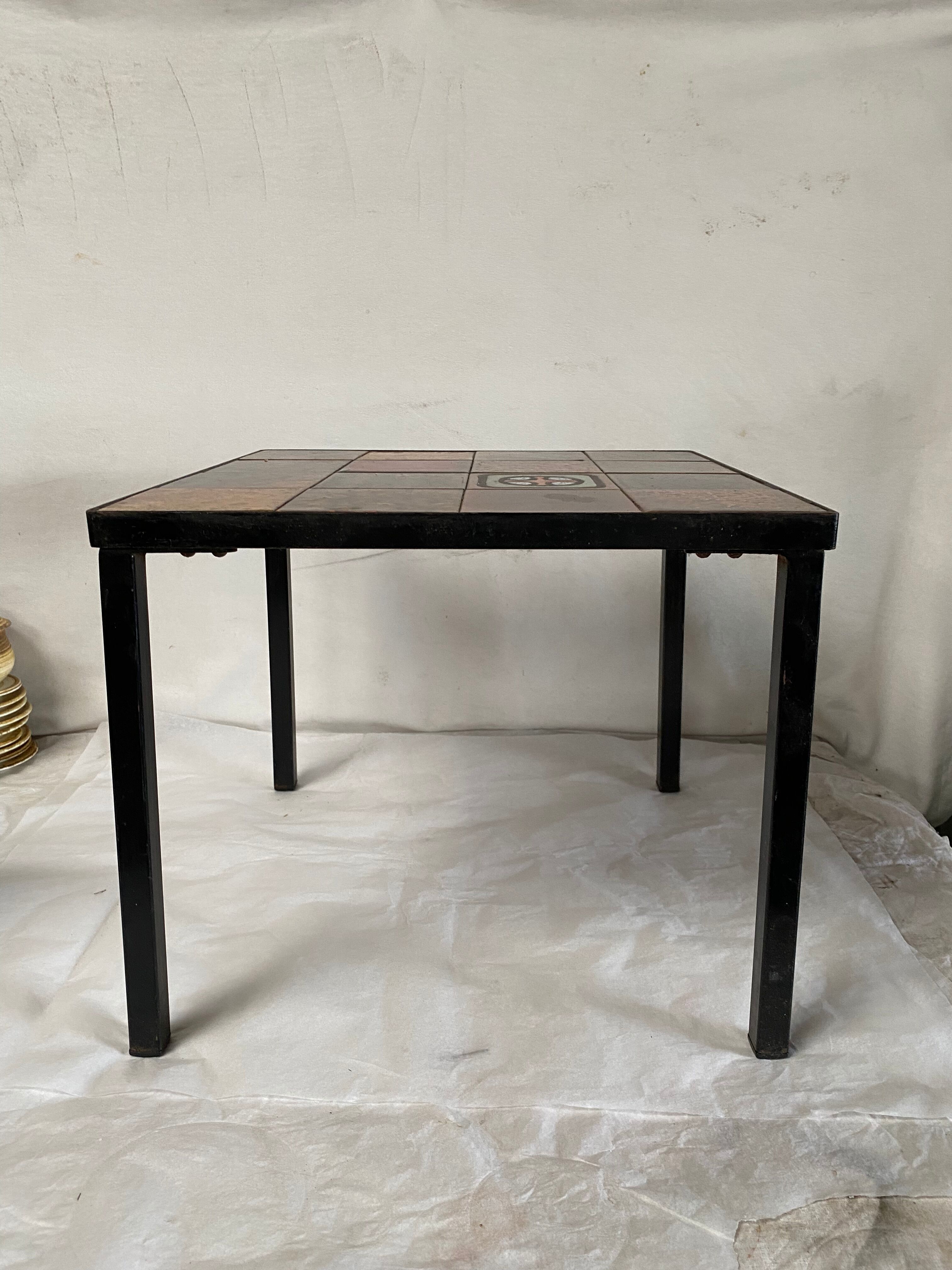 Ceramic side coffee table