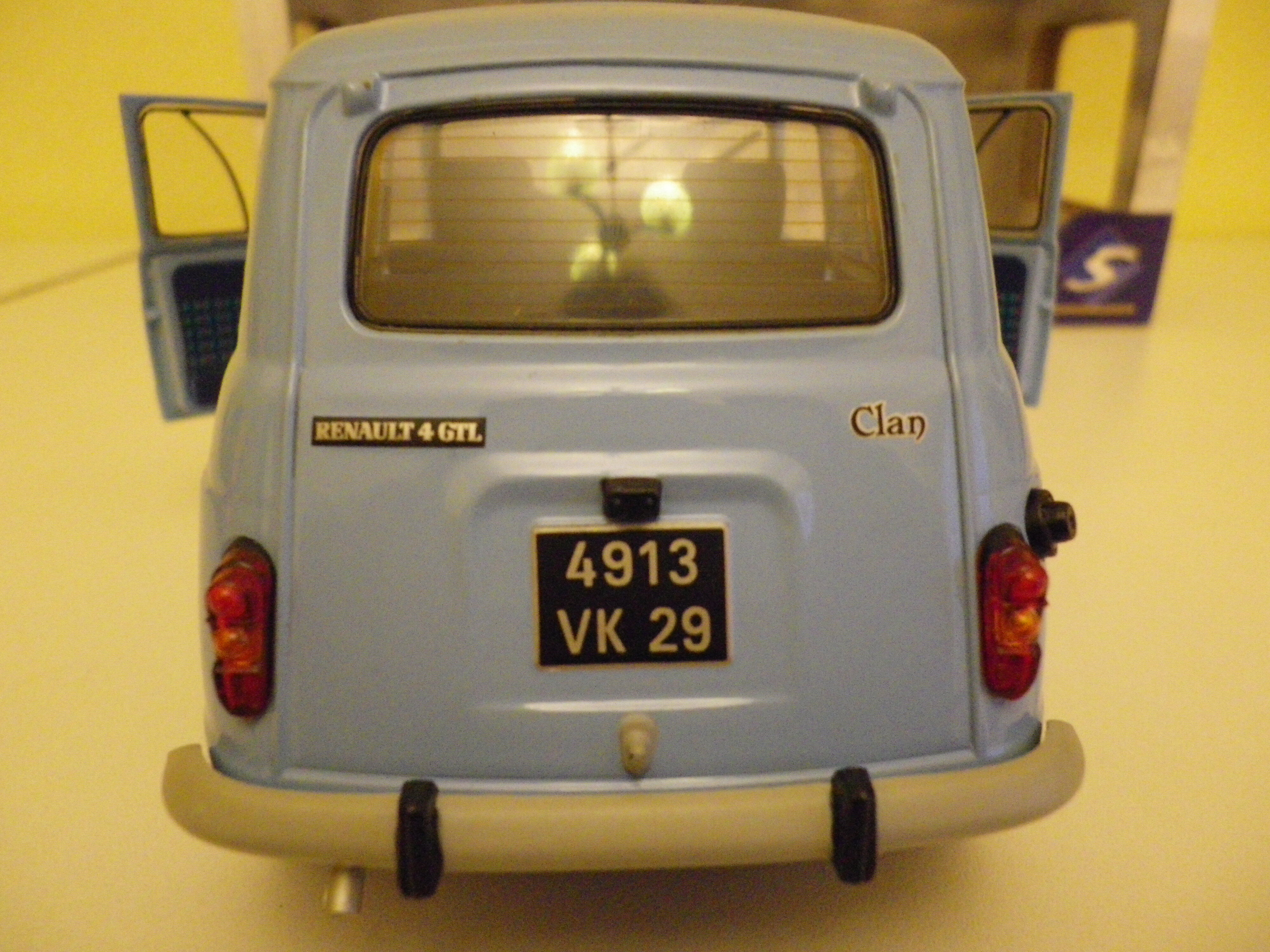 Renault 4 GTL Clan Collection - Solido - 1/18 - in its original box