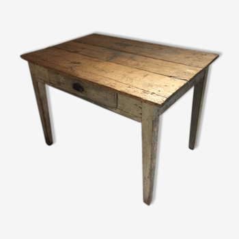 Old farm table ave patina of exceptional origin!!