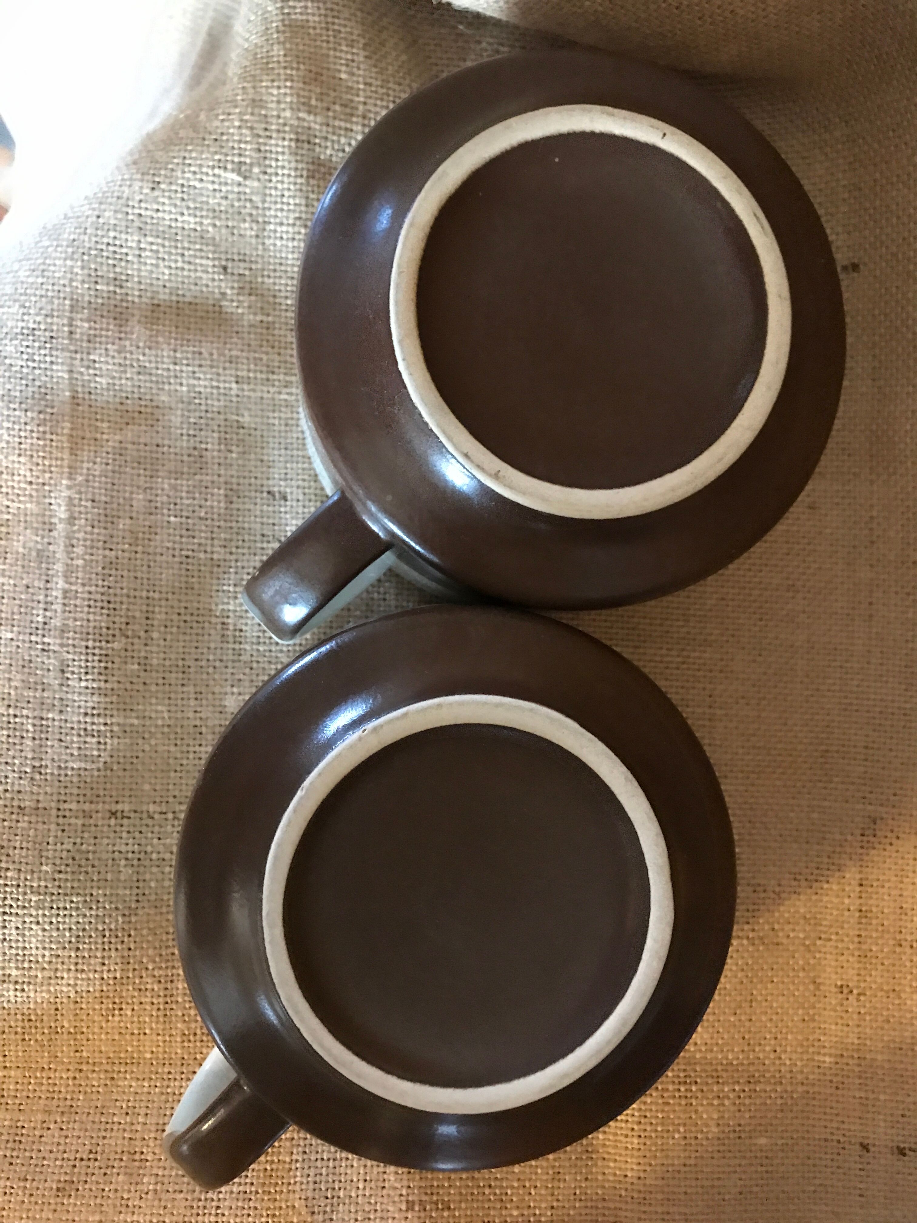 Pair of mug cups in sandstone