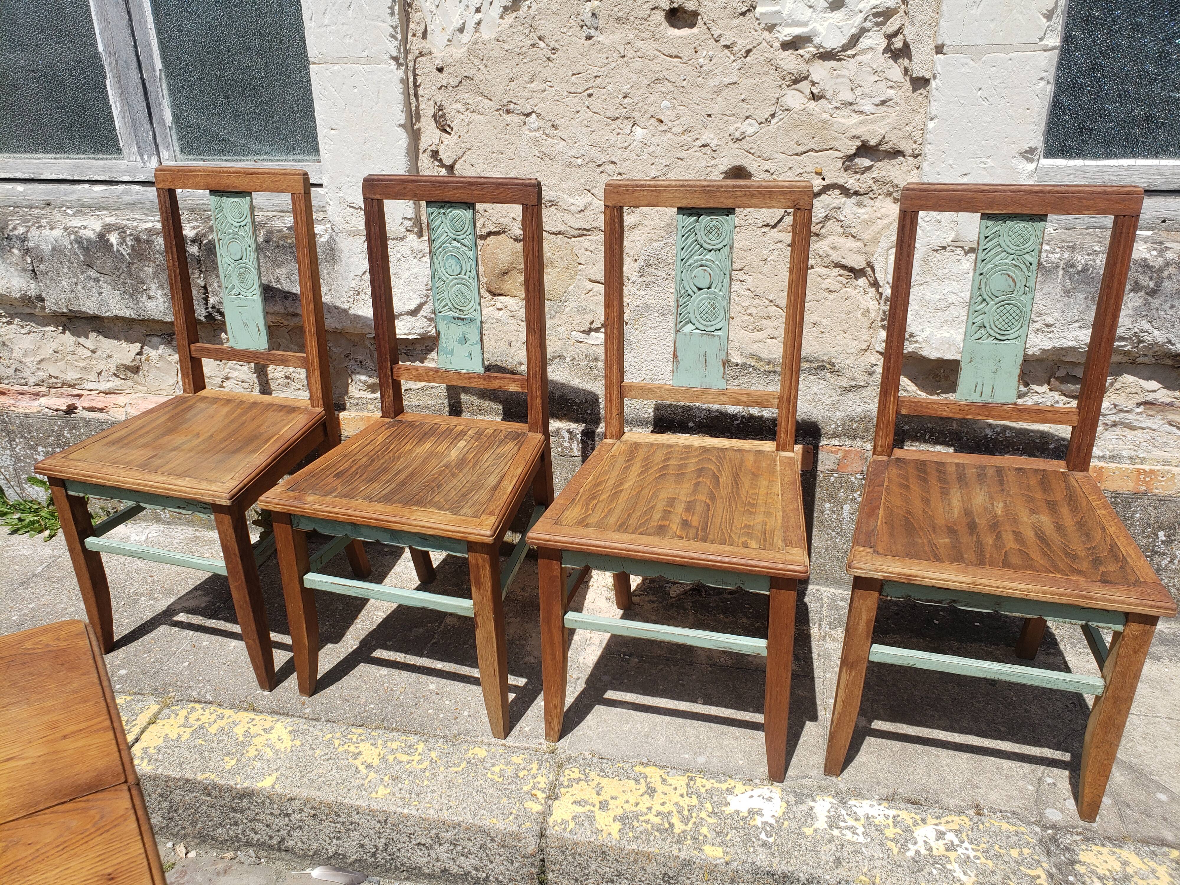 Table and chairs art deco wood and pastel