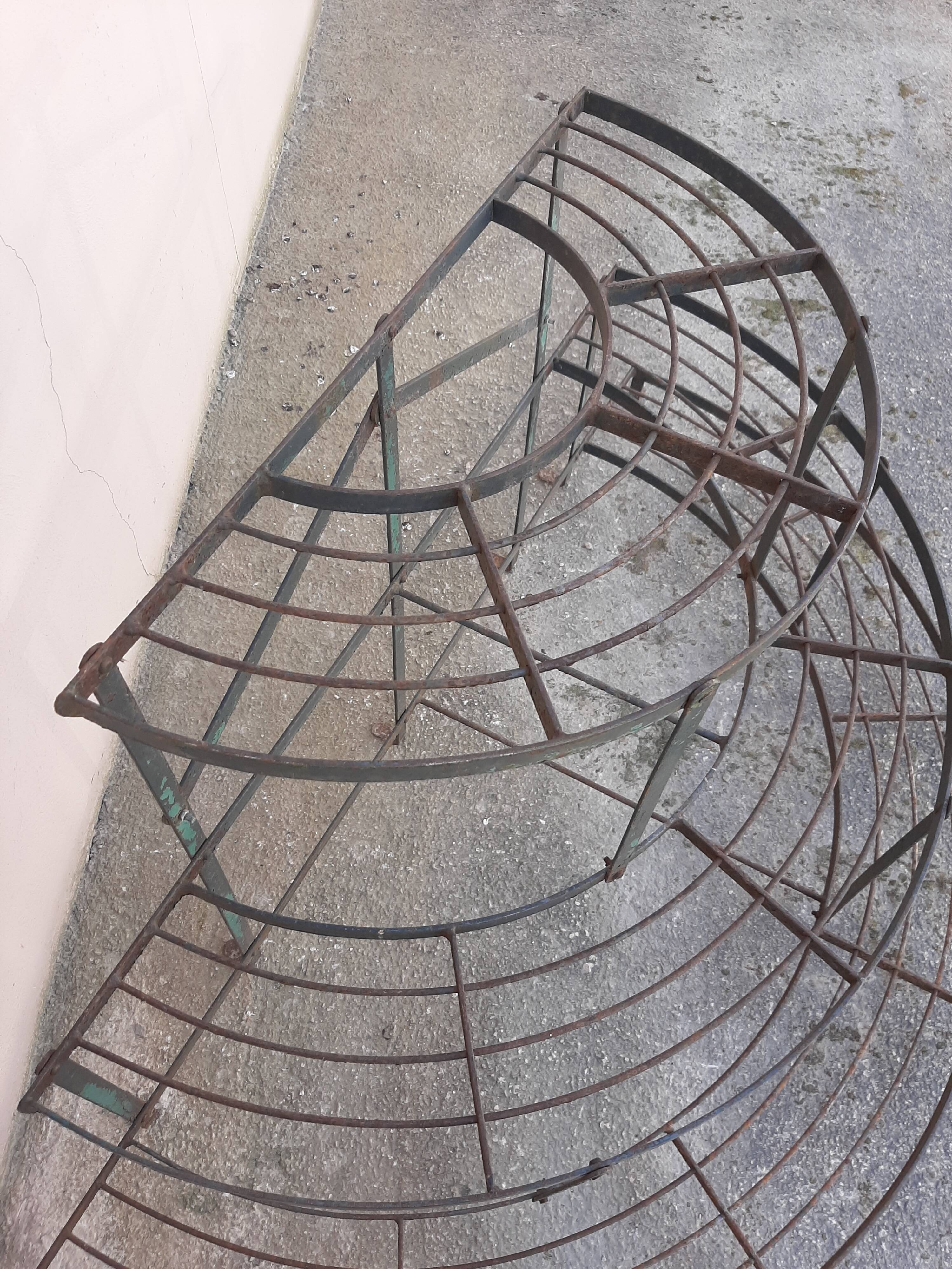 iron plant holder - 1m50