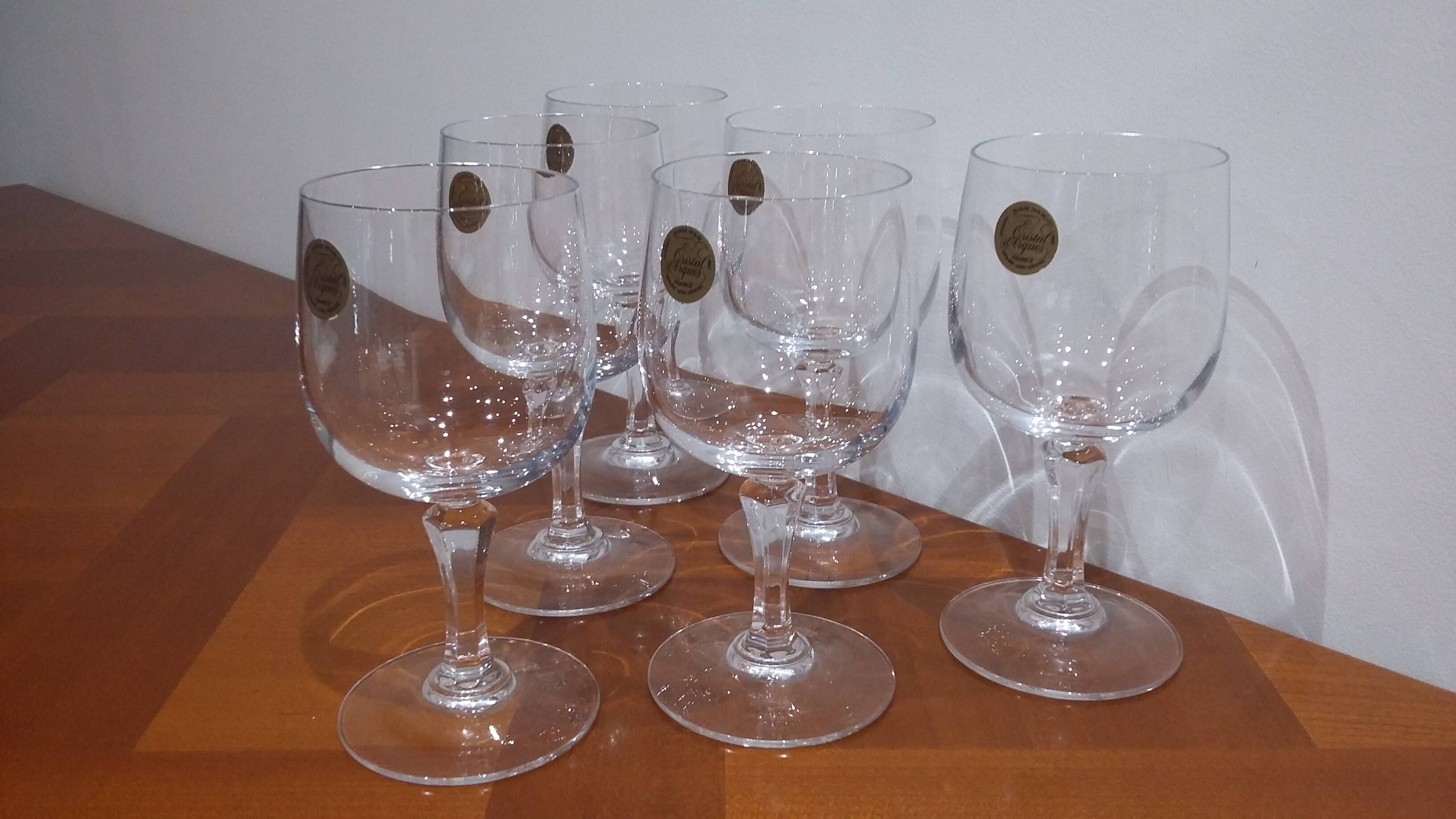 Très Joli Série De 6 Verre A Vin Ambassade En Cristal D'arques