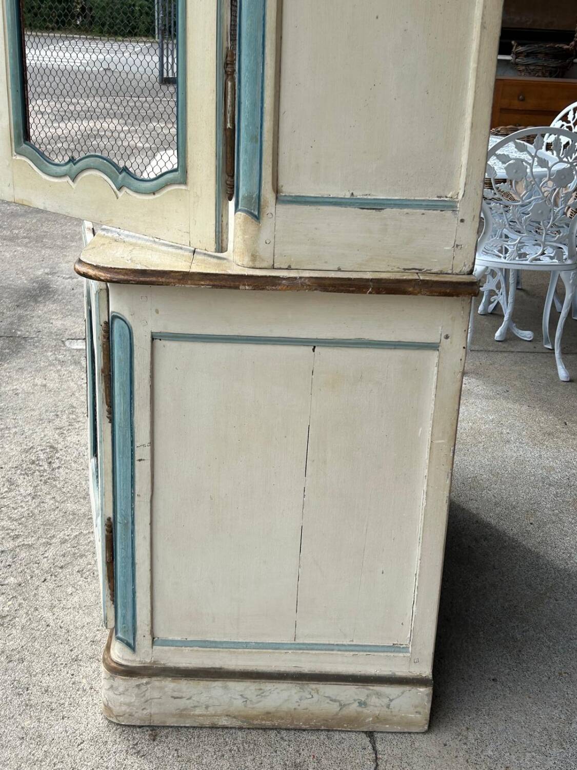 Two Body Buffet On Louis XIV Plinths In Lacquered Oak 18th Century