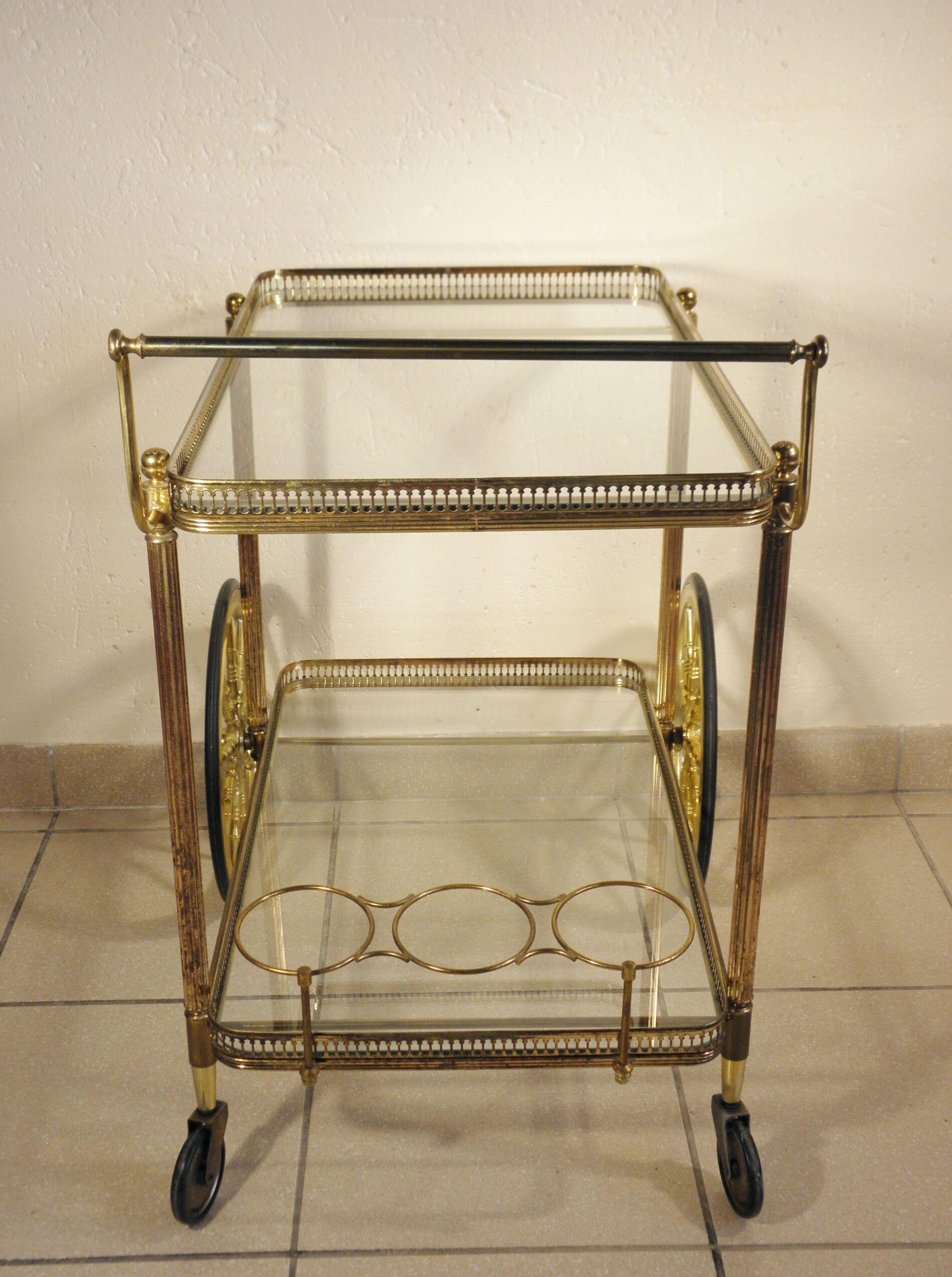 Mobile trolley - golden bar