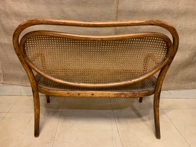 Children's sofa curved wood