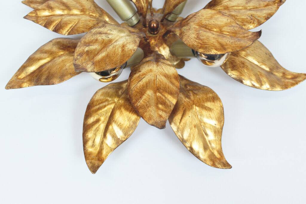 Magnifique plafonnier floral doré de Hans Kogl