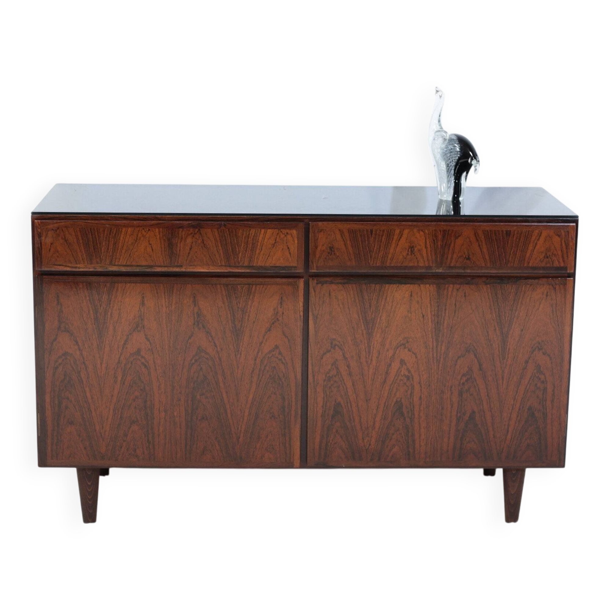 Omann Jun buffet in rosewood