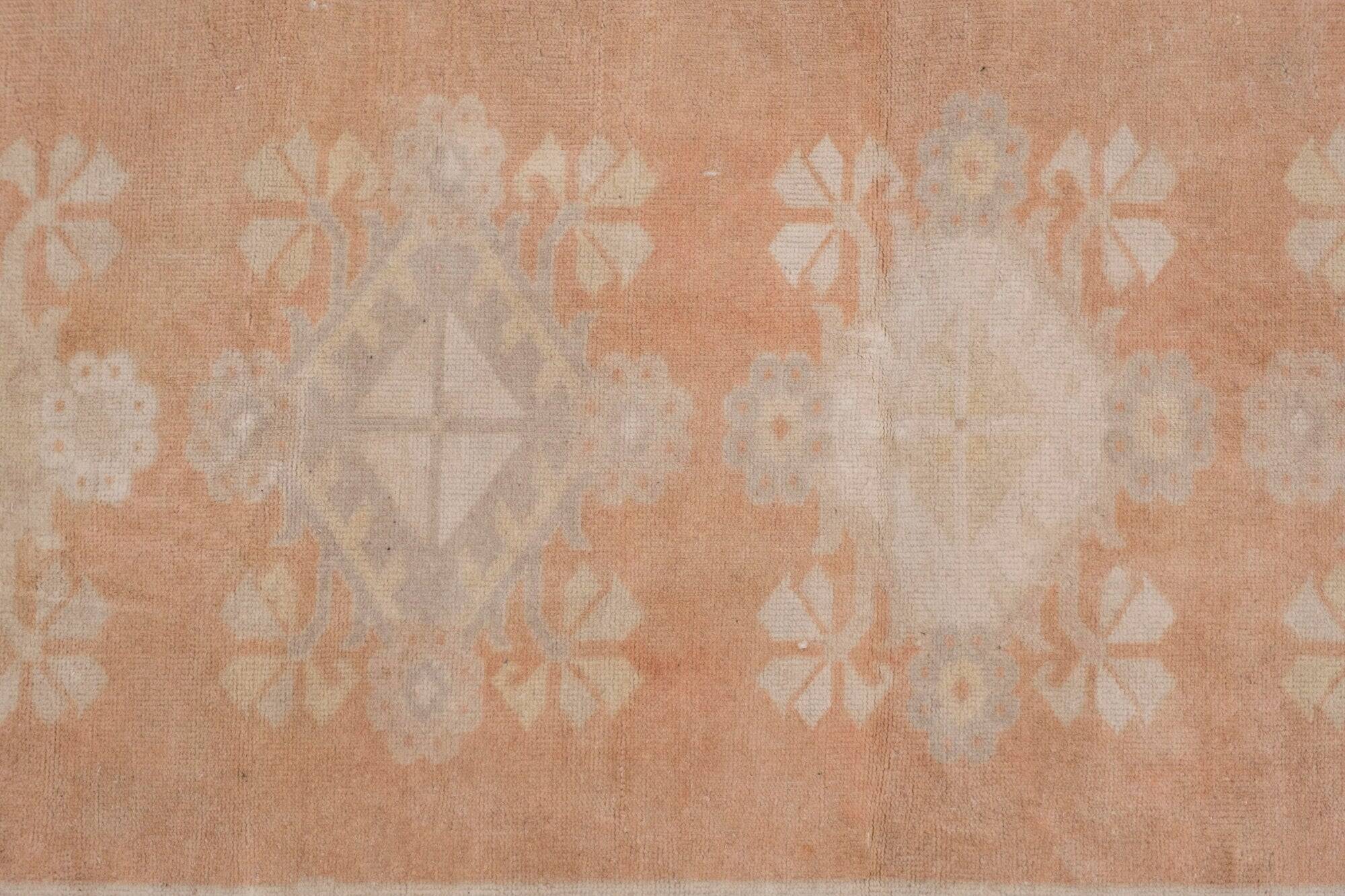 Vintage Turkish Oushak rug 203x315 cm