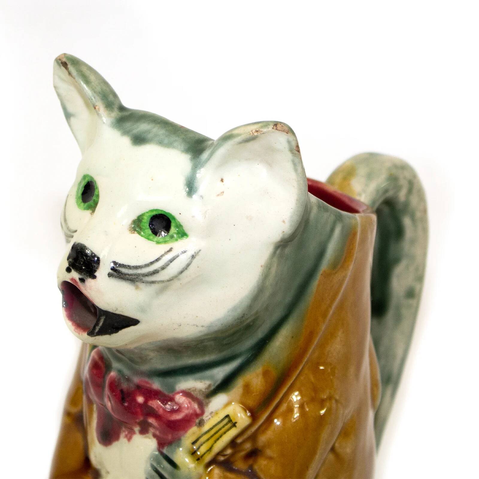 Figurative jug in majolica cat