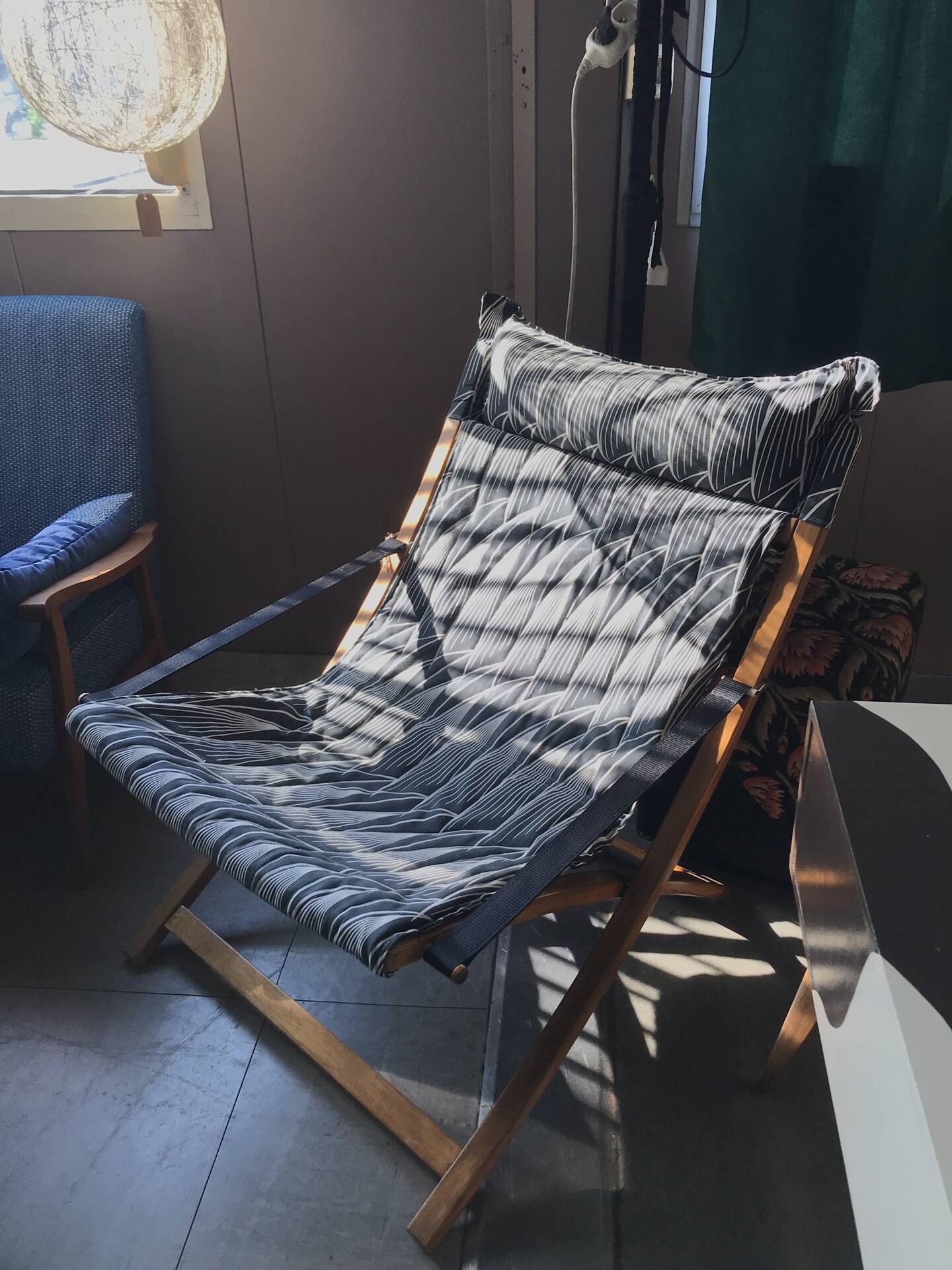 80s deckchairs