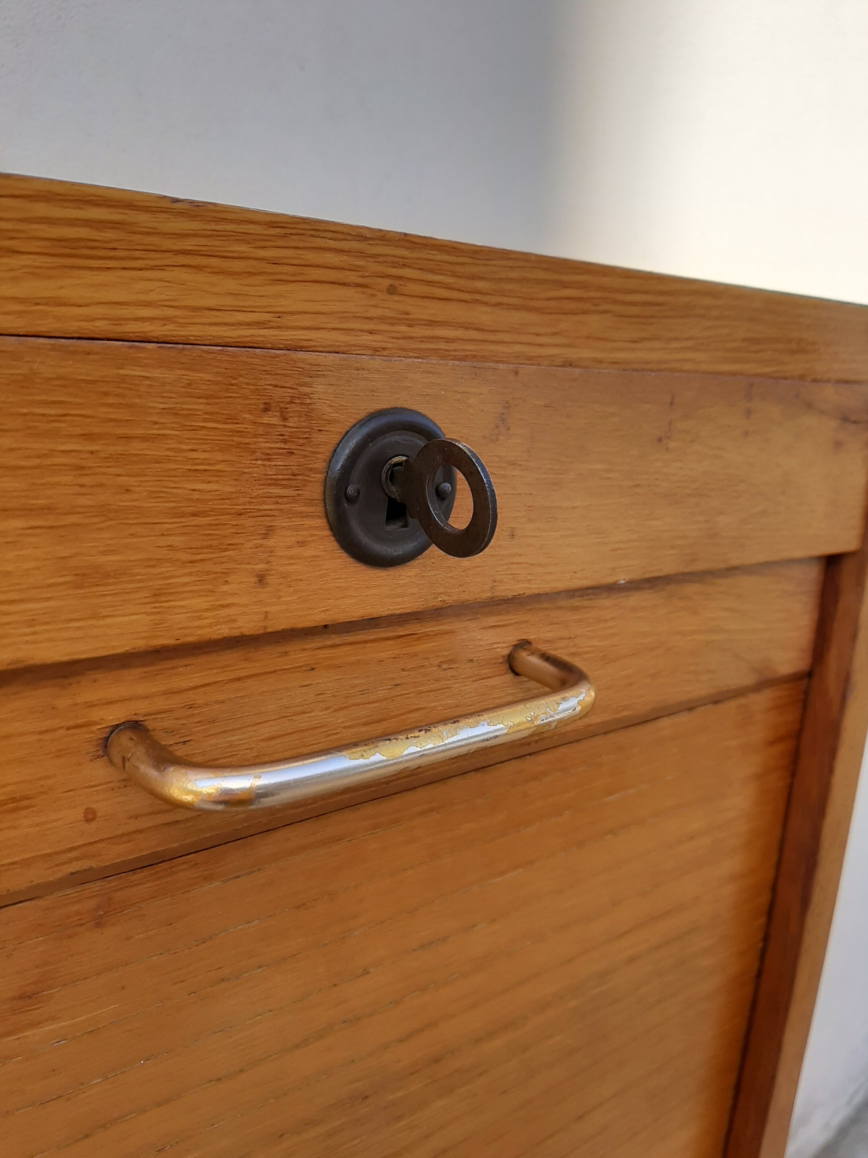 Curtain cabinet 1950