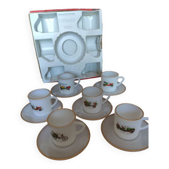 Arcopal cups and saucers