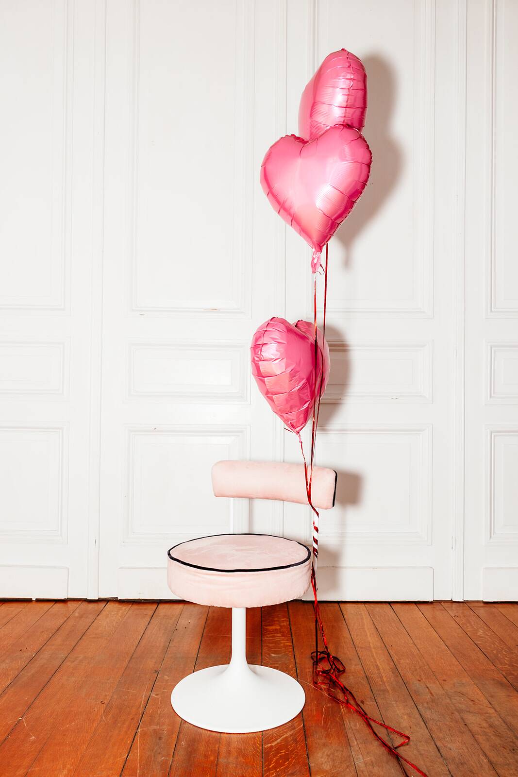 Set of tulip stools and chairs, 1960