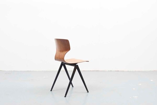 Chaise Galvanitas s19 réédition chêne  noir