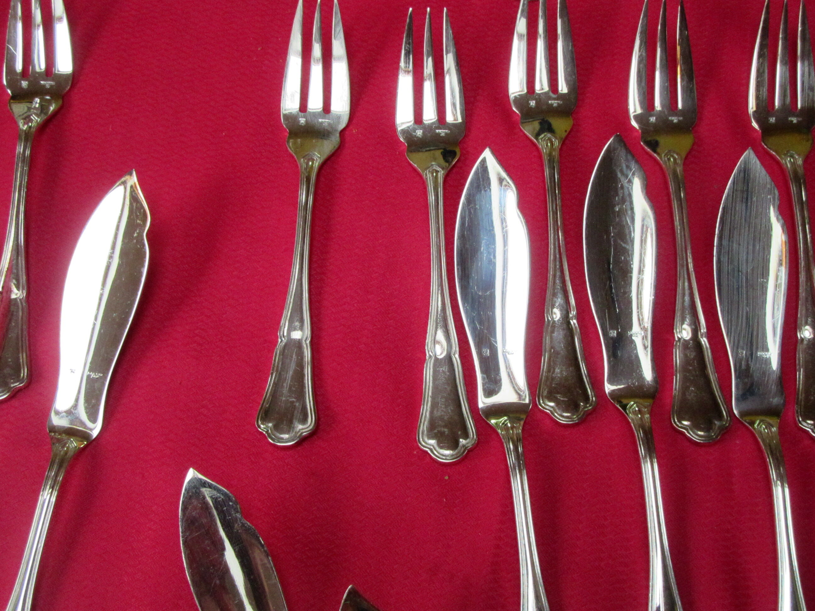 Silver metal fish service ercuis- model contours victoria