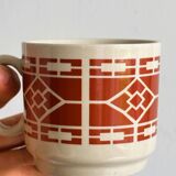 3 retro beige ceramic mugs with geometric patterns