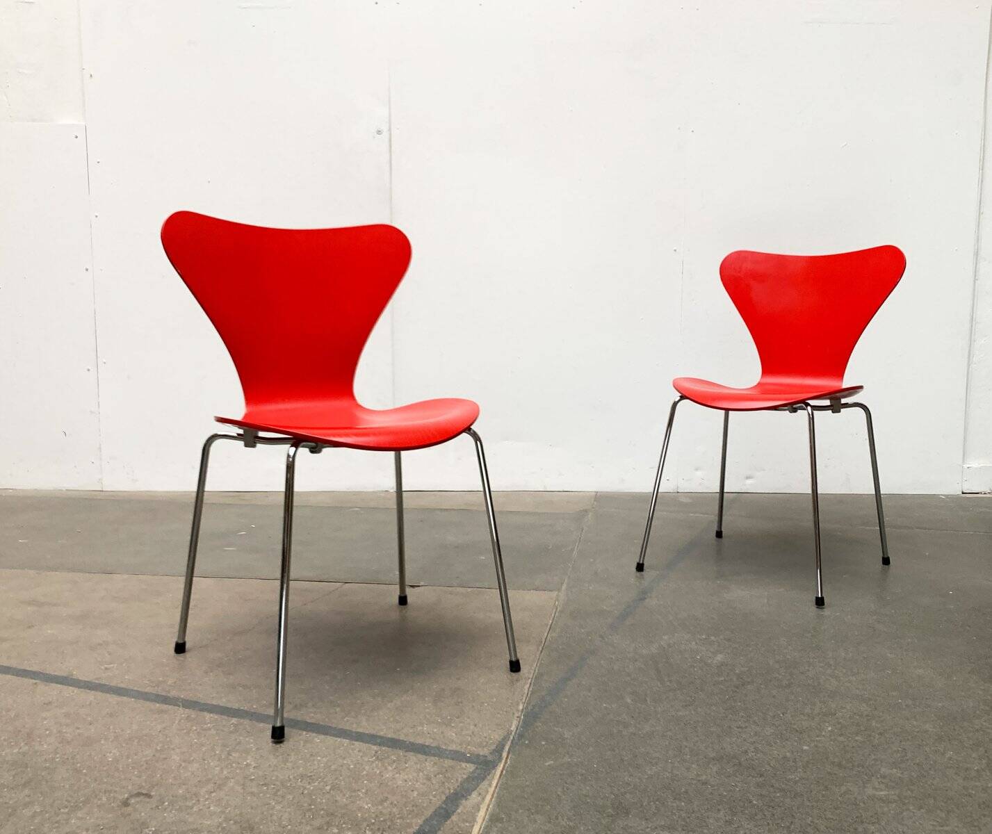 Set of chairs model 3107 by Arne Jacobsen for Fritz Hansen, Denmark, 1997