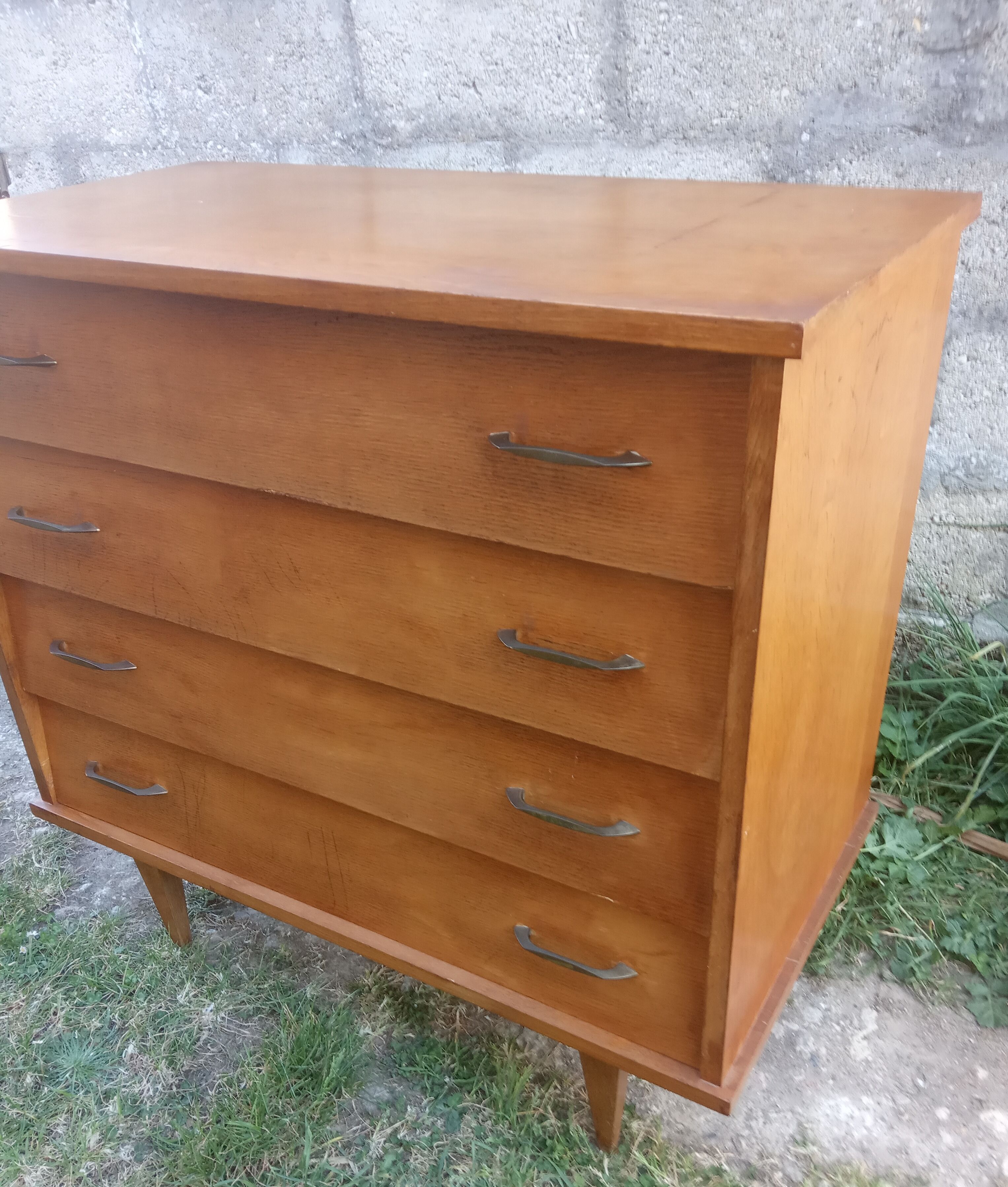 Vintage dresser
