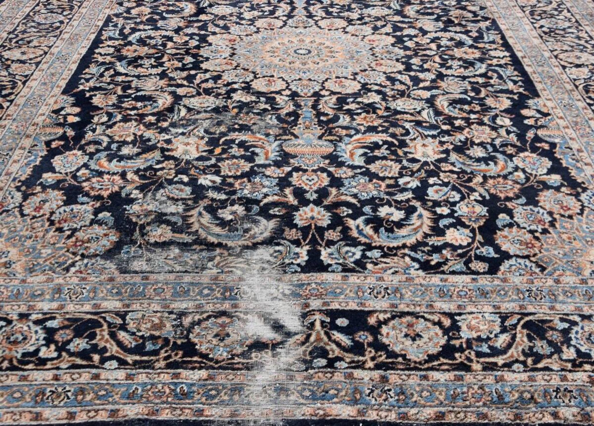 Oriental carpet kashmar iran in wool: 3.55 x 2.50 metres - circa: 1970 - "galerie sardje"