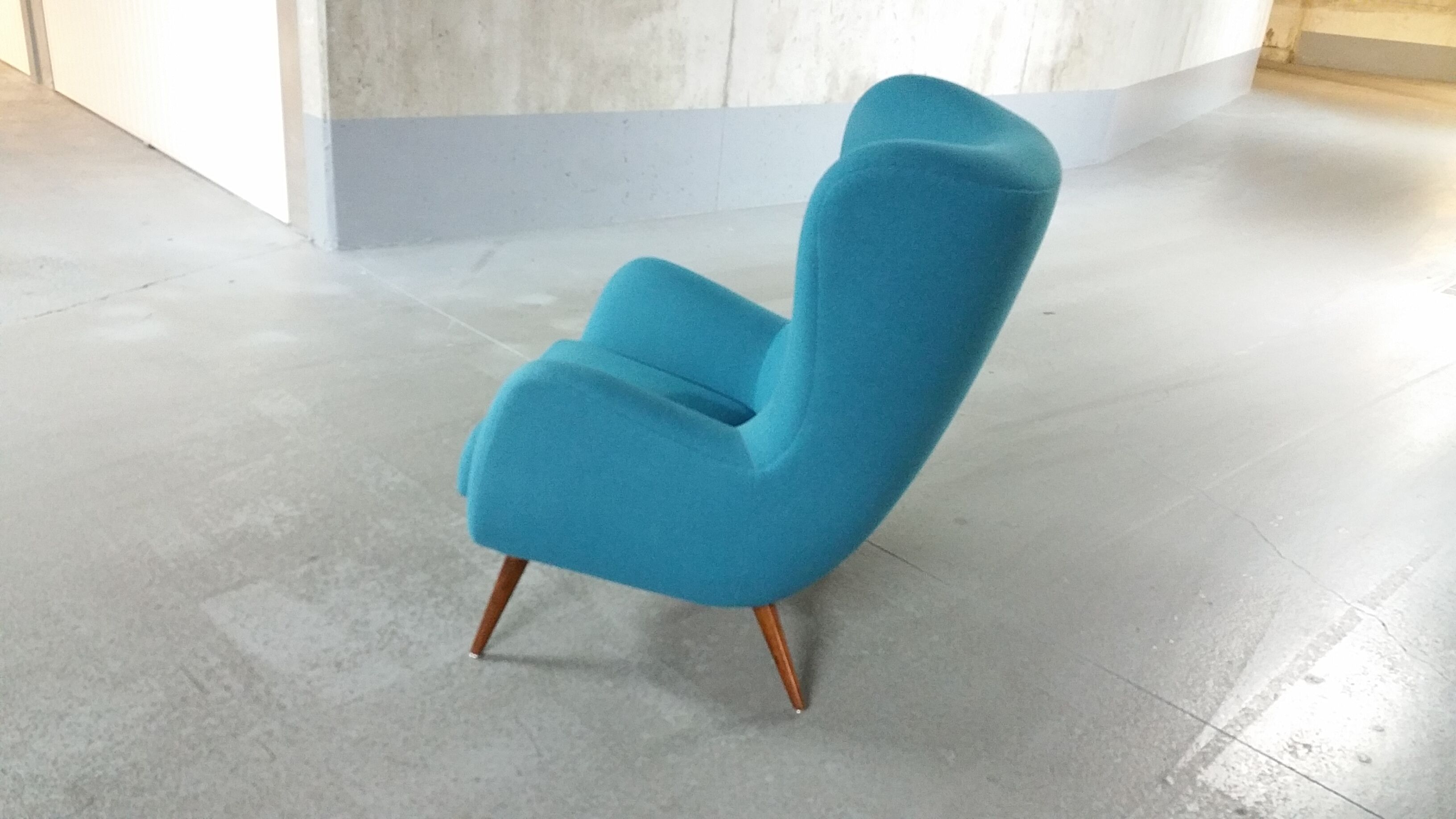 Organic XXL wingback Chair of the 50s/60s