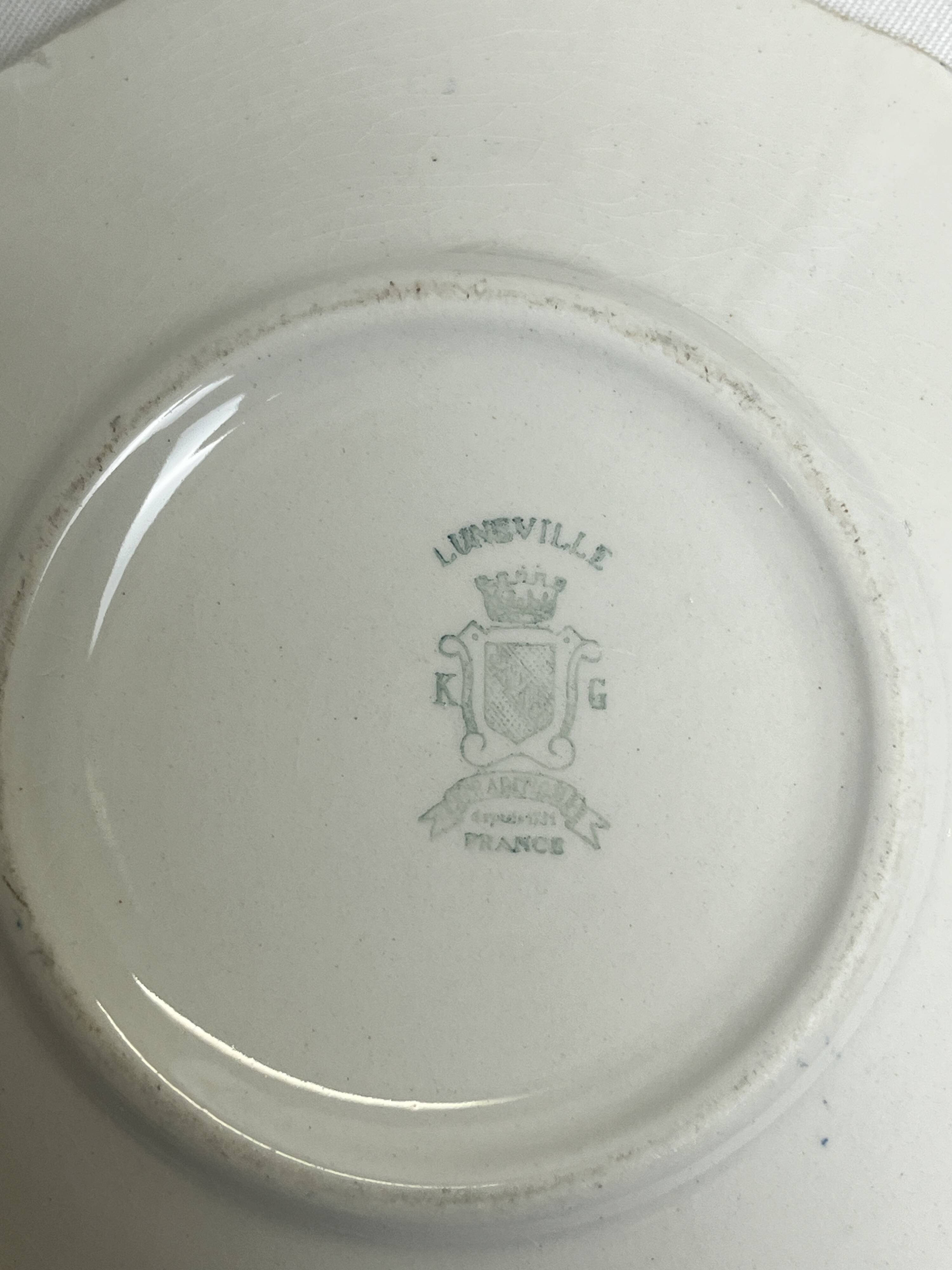 Lunéville earthenware solo tea cup 20th century