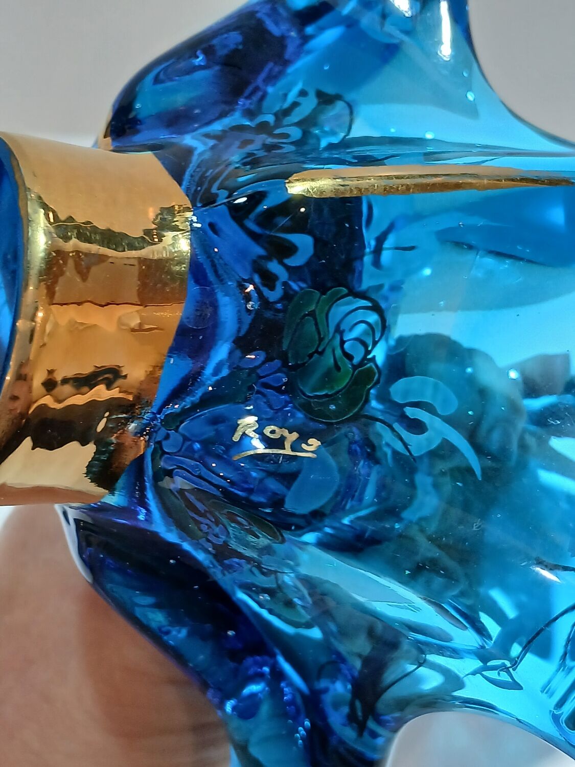 Vintage blown glass basket of Spanish art signed ROYO.