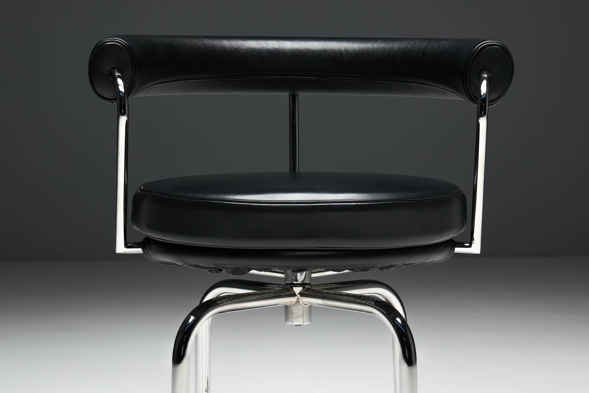 LC7 chairs by Charlotte Perriand, Le Corbusier and Pierre Jeanneret ...