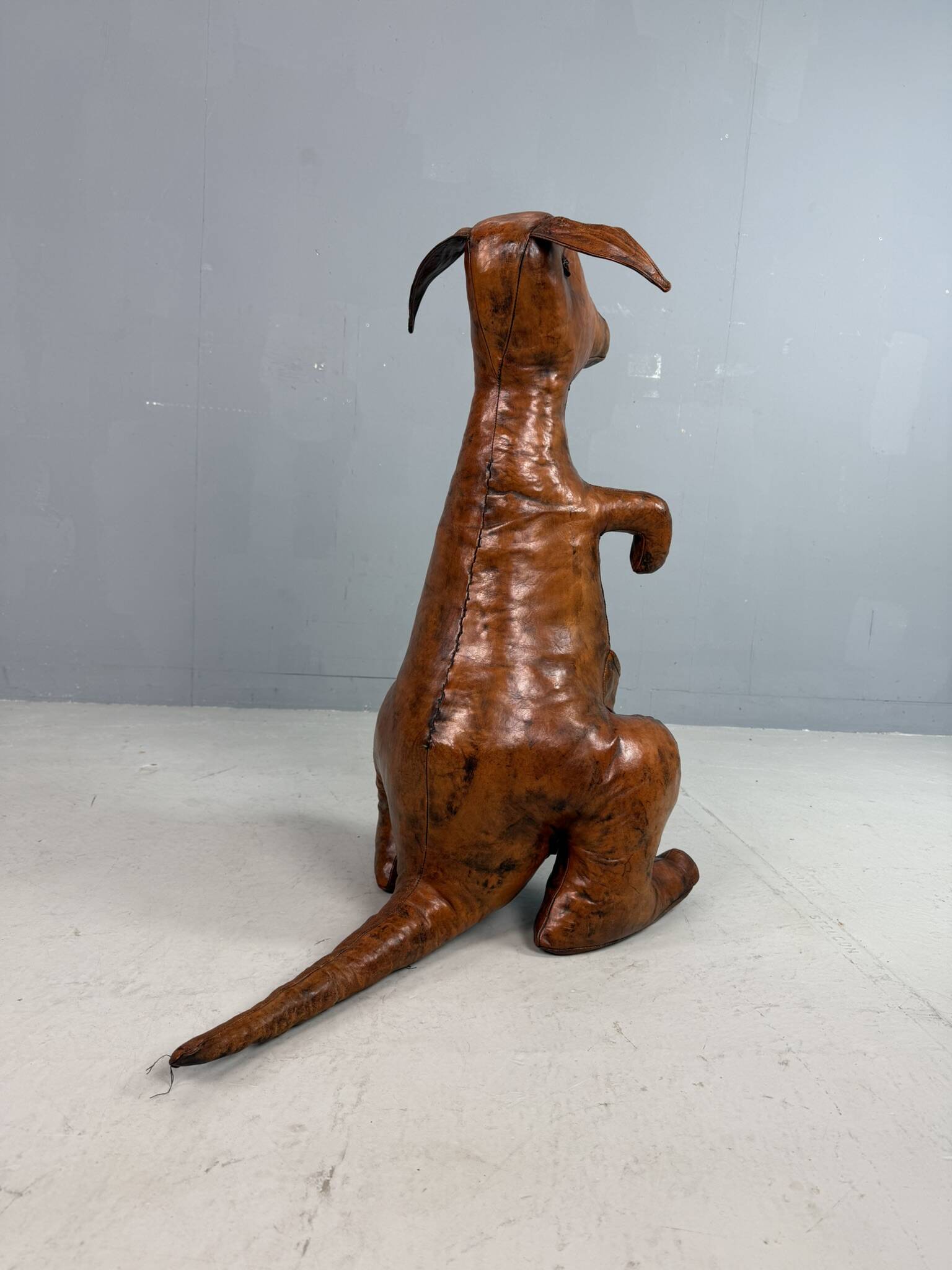 Dimitri Omersa leather magazine pouch kangaroo, Almazán, Spain, 1970 (Stamped)