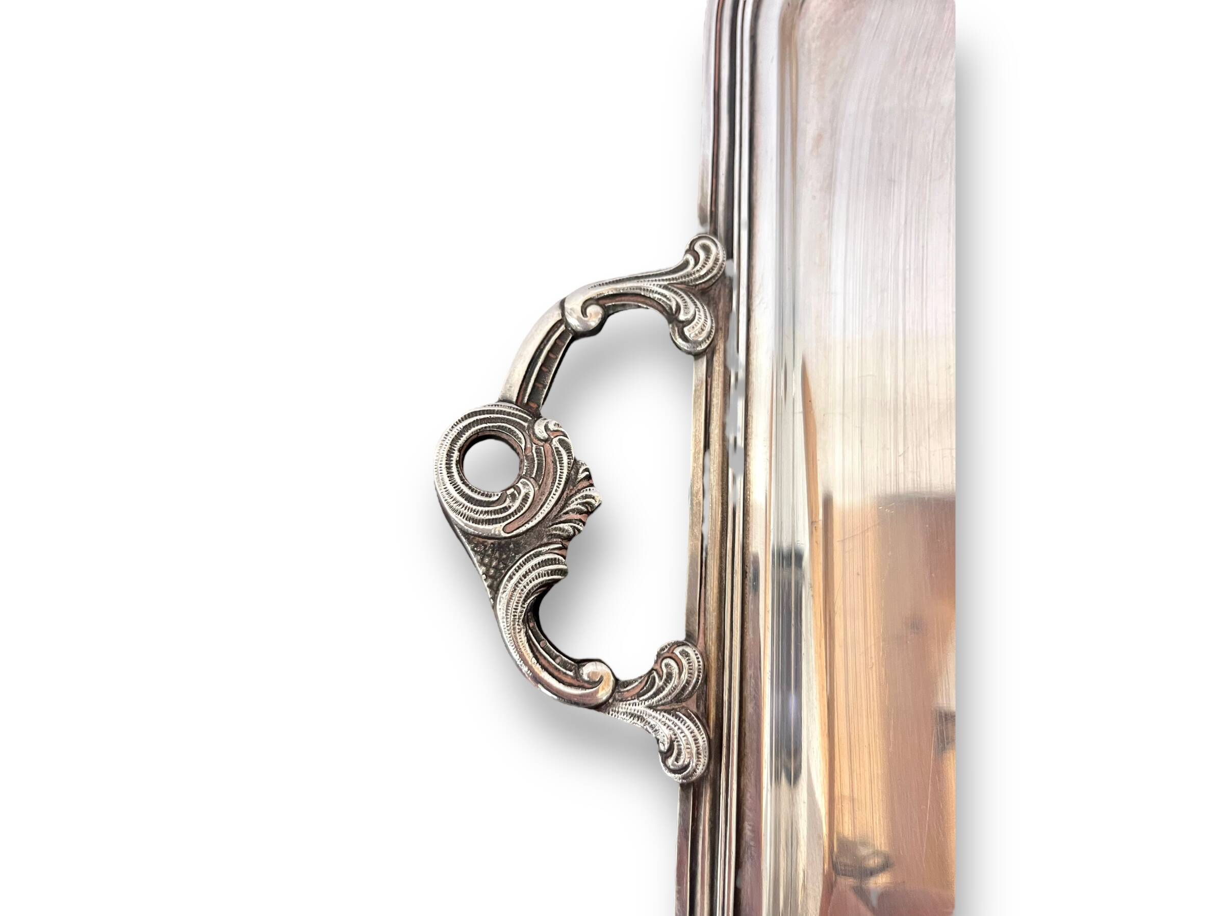 Large silver metal top