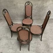 Série de 4 anciennes chaises bistrot Thonet en bois courbé