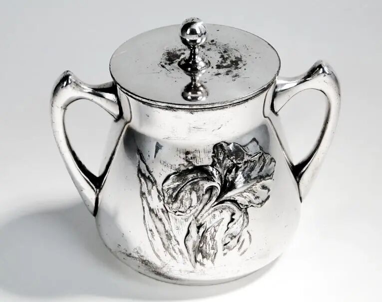 Sucrier Art Nouveau, en laiton argenté, Pologne, années 1920