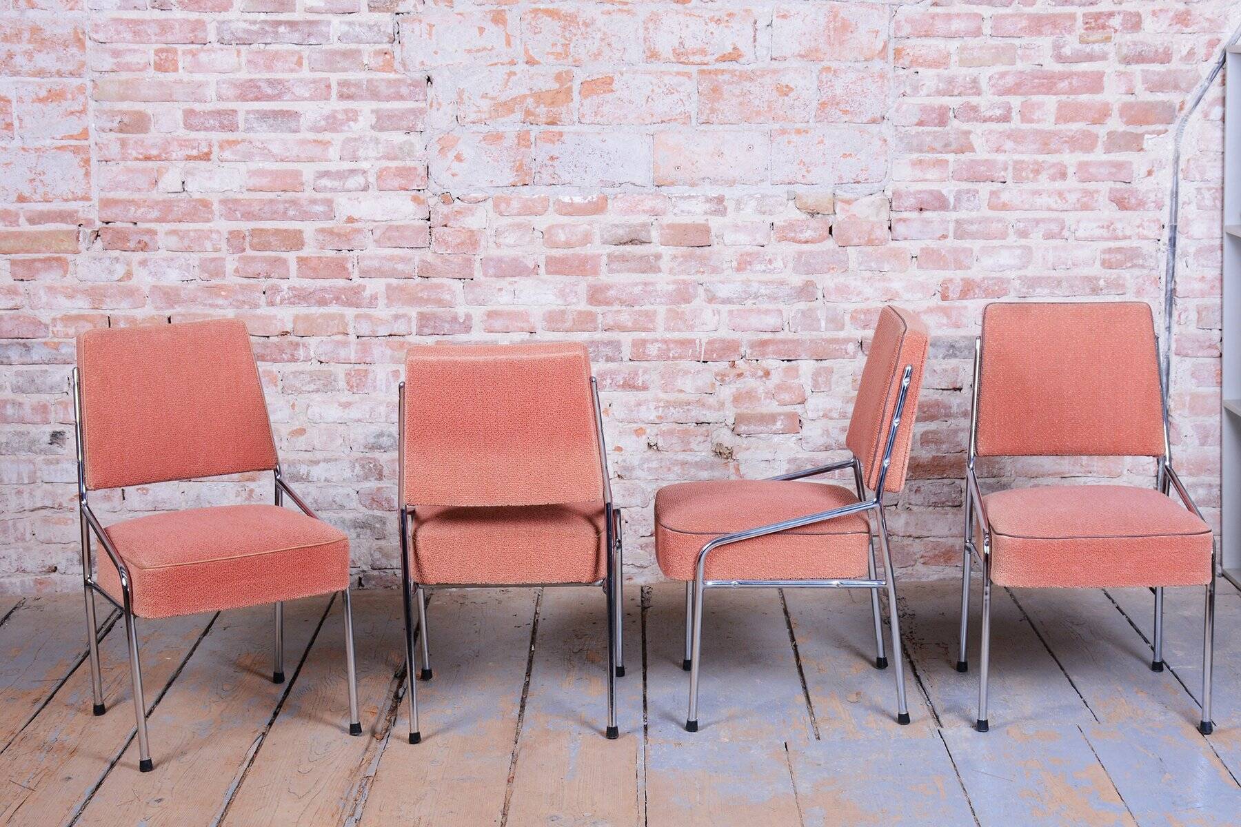 Bauhaus Chairs in Tubular Chrome-Plated Steel, Czech, 1940s, Set of 4